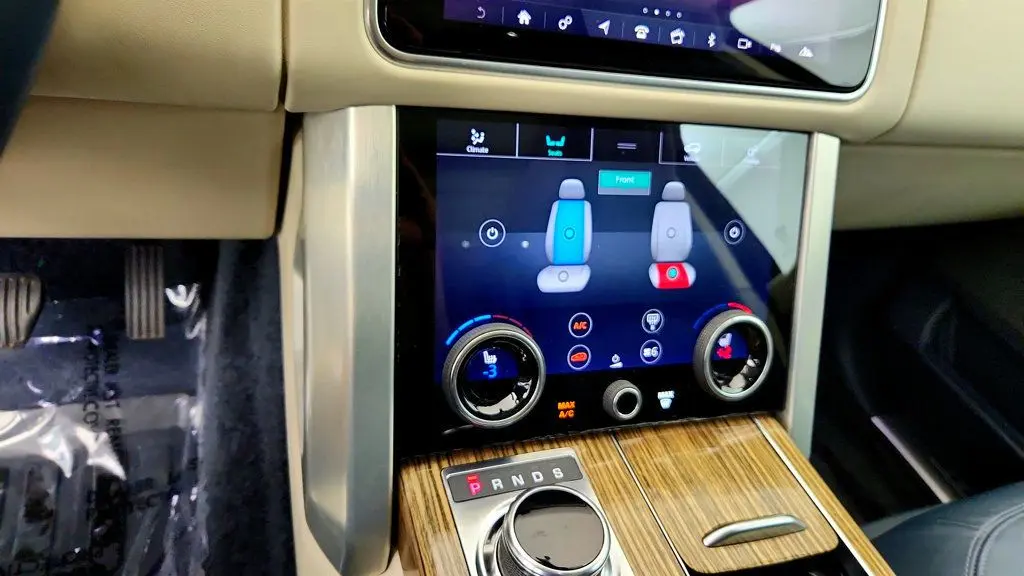 2019 Land Rover Range Rover - $28,495