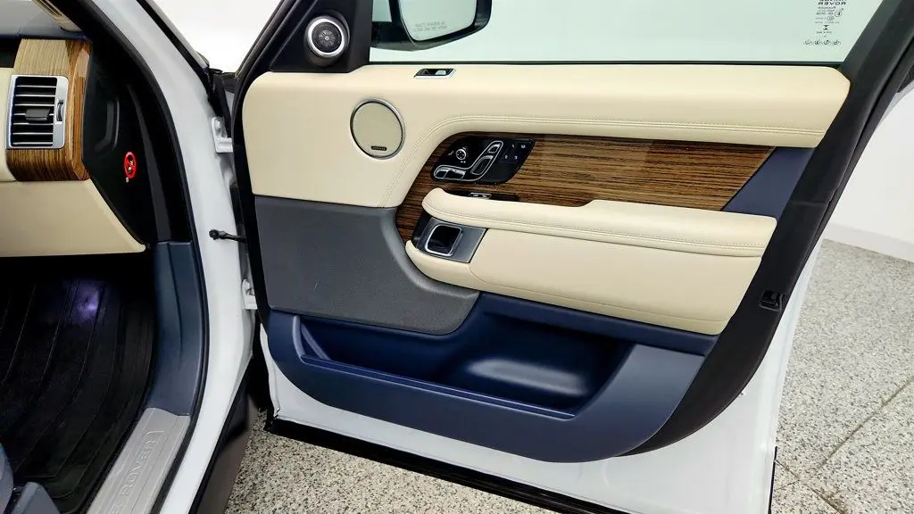 2019 Land Rover Range Rover - $28,495