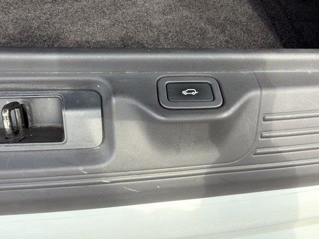 2014 Land Rover Range Rover - $14,000