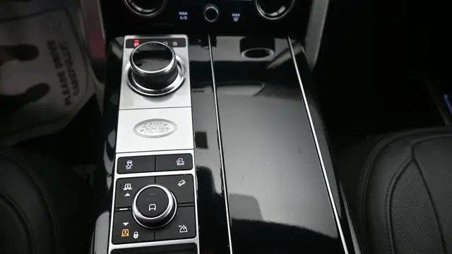2021 Land Rover Range Rover P525 HSE Westminster Edition