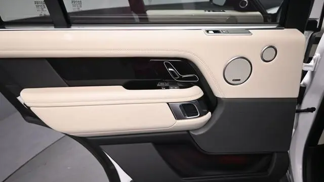 2021 Land Rover Range Rover P525 HSE Westminster Edition