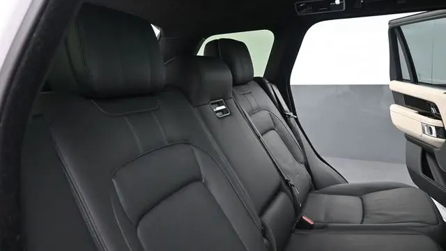 2021 Land Rover Range Rover P525 HSE Westminster Edition