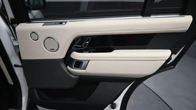 2021 Land Rover Range Rover P525 HSE Westminster Edition