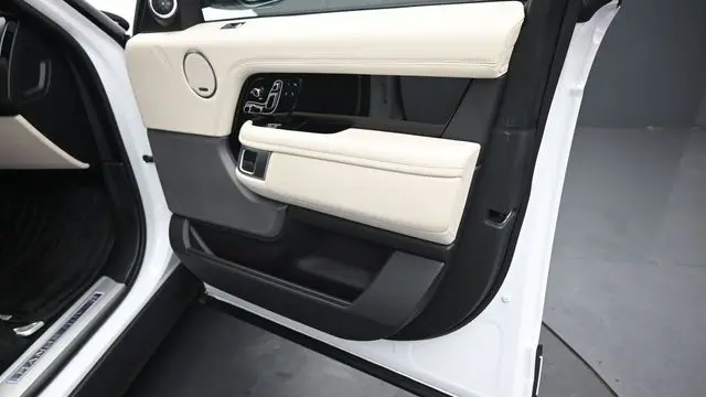2021 Land Rover Range Rover P525 HSE Westminster Edition