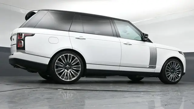 2021 Land Rover Range Rover P525 HSE Westminster Edition
