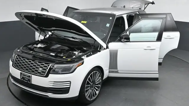 2021 Land Rover Range Rover P525 HSE Westminster Edition