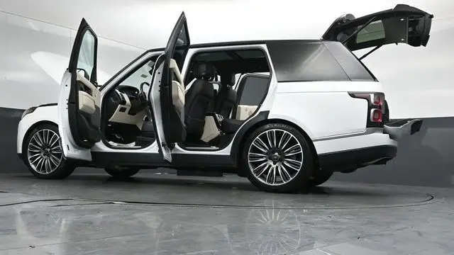 2021 Land Rover Range Rover P525 HSE Westminster Edition