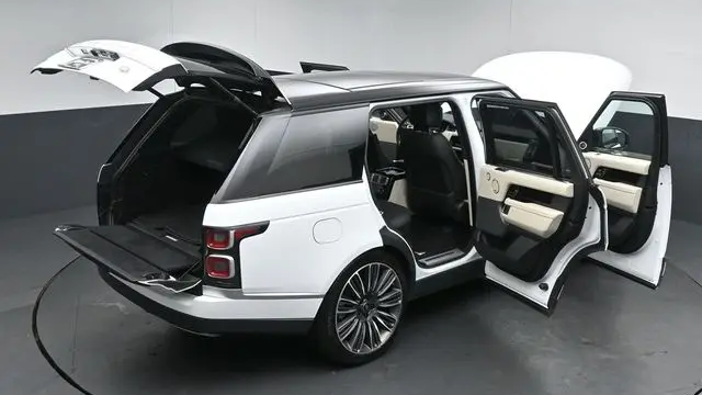 2021 Land Rover Range Rover P525 HSE Westminster Edition