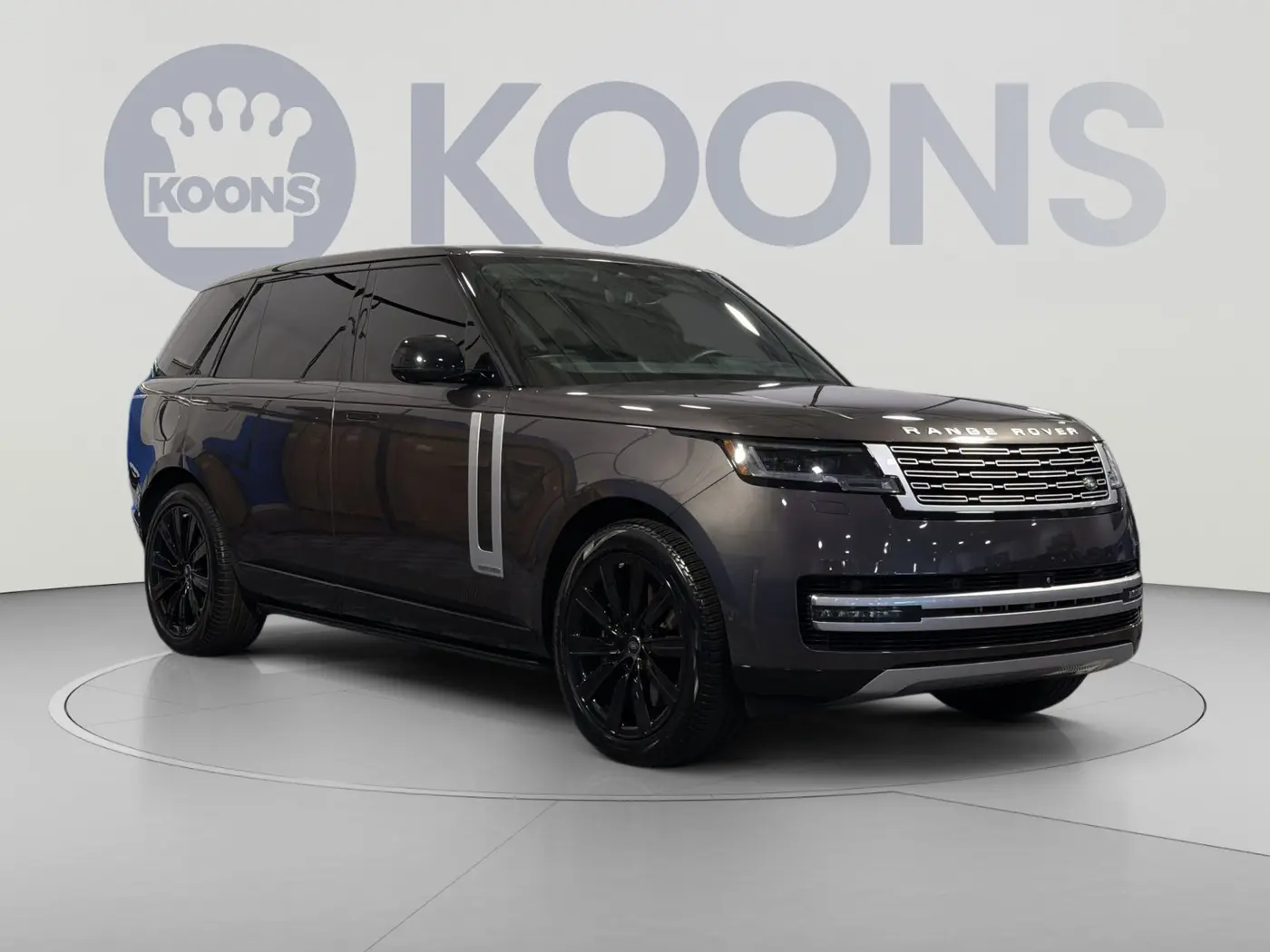 2025 Land Rover Range Rover - $127,618