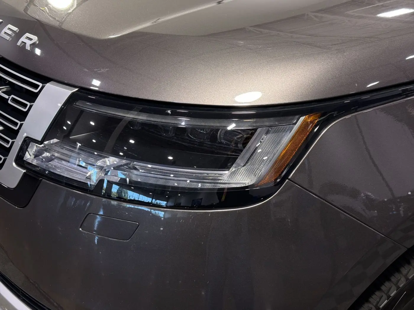 2025 Land Rover Range Rover - $127,618