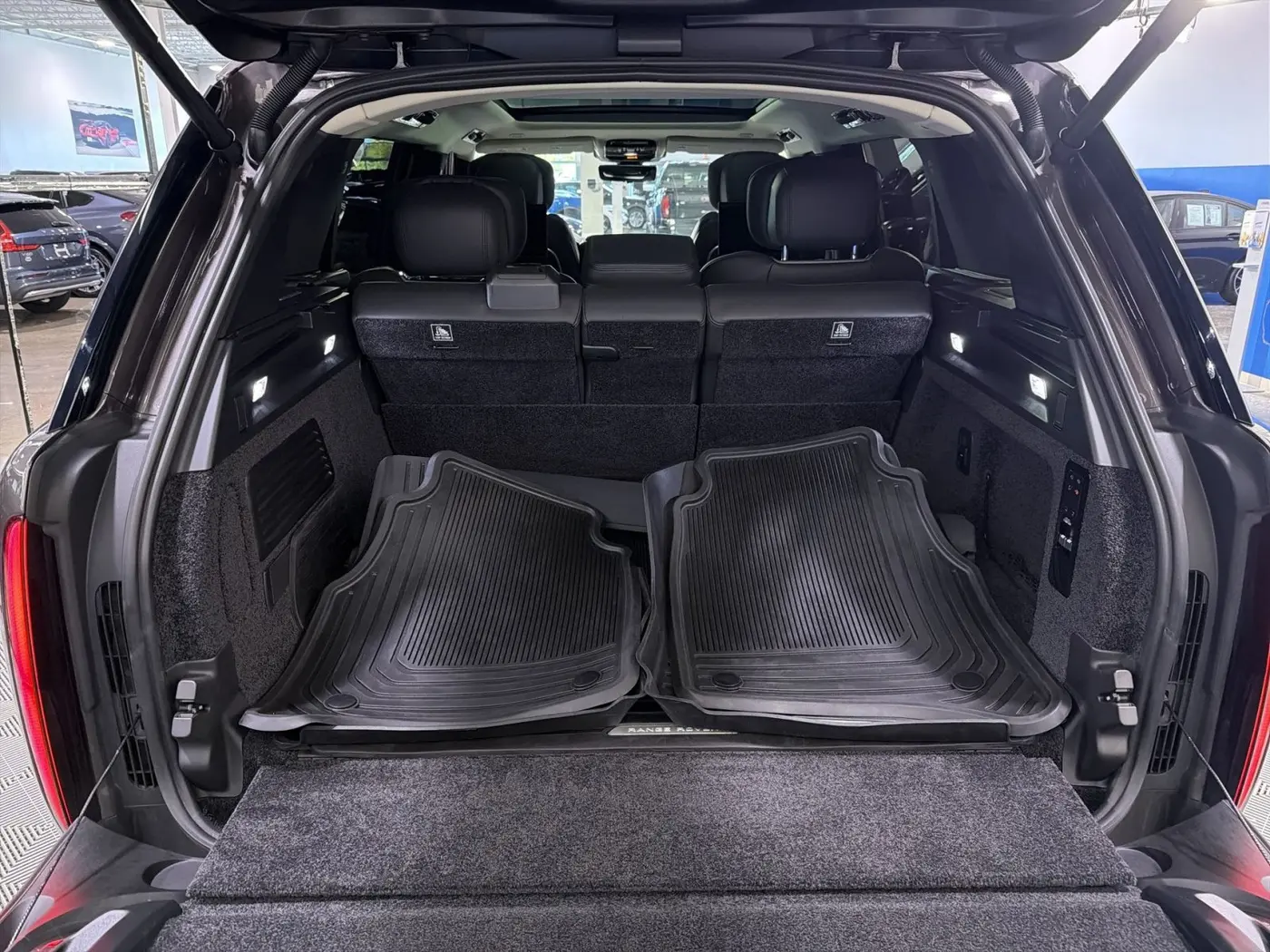2025 Land Rover Range Rover - $127,618