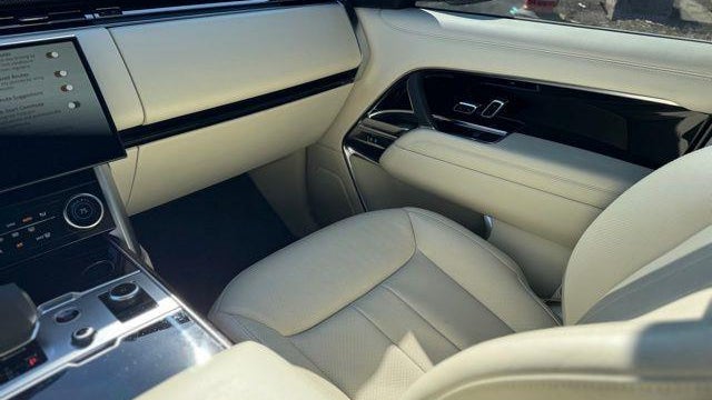 2023 Land Rover Range Rover P530 SE