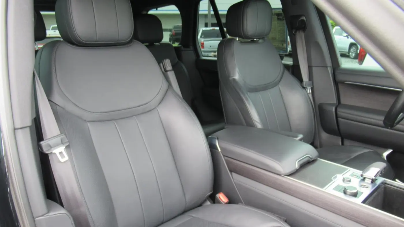 2023 Land Rover Range Rover P530 SE