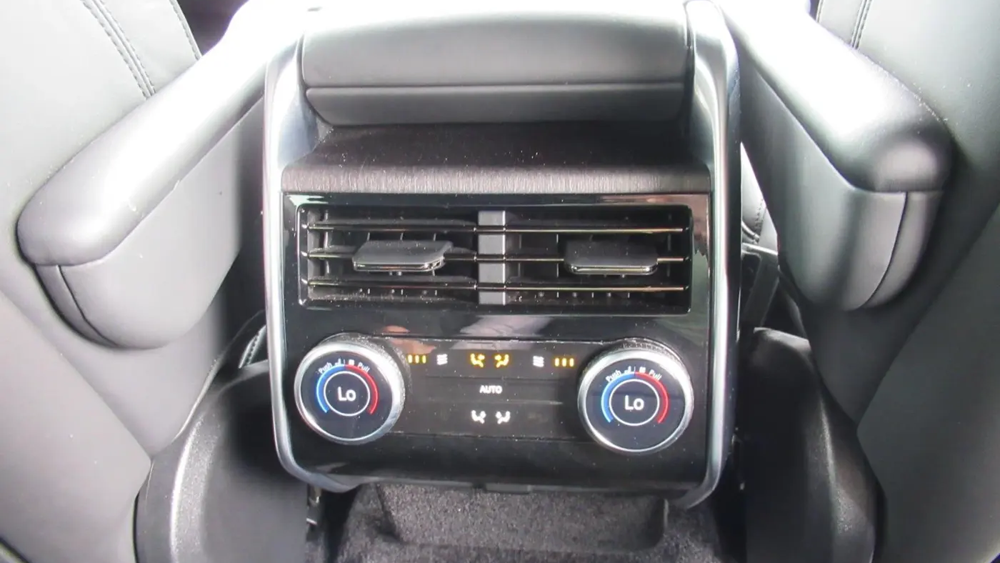 2023 Land Rover Range Rover P530 SE