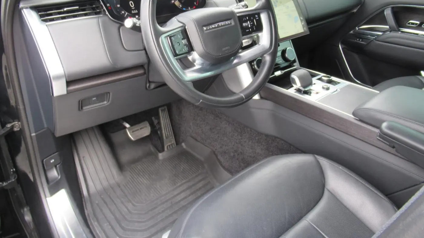 2023 Land Rover Range Rover P530 SE