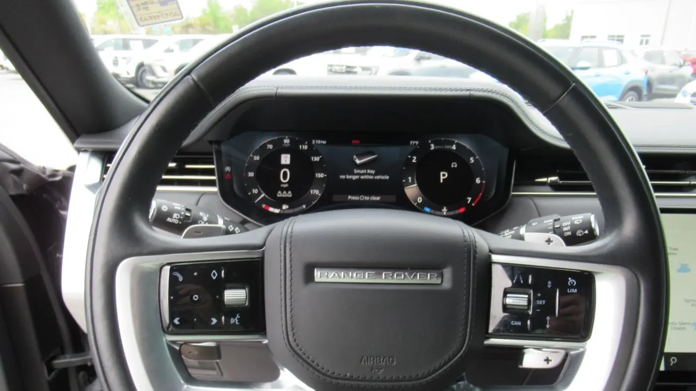 2023 Land Rover Range Rover P530 SE