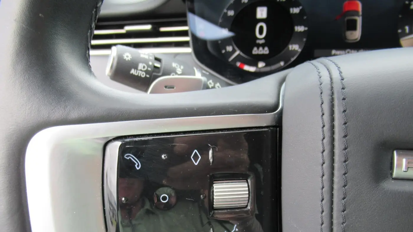 2023 Land Rover Range Rover P530 SE