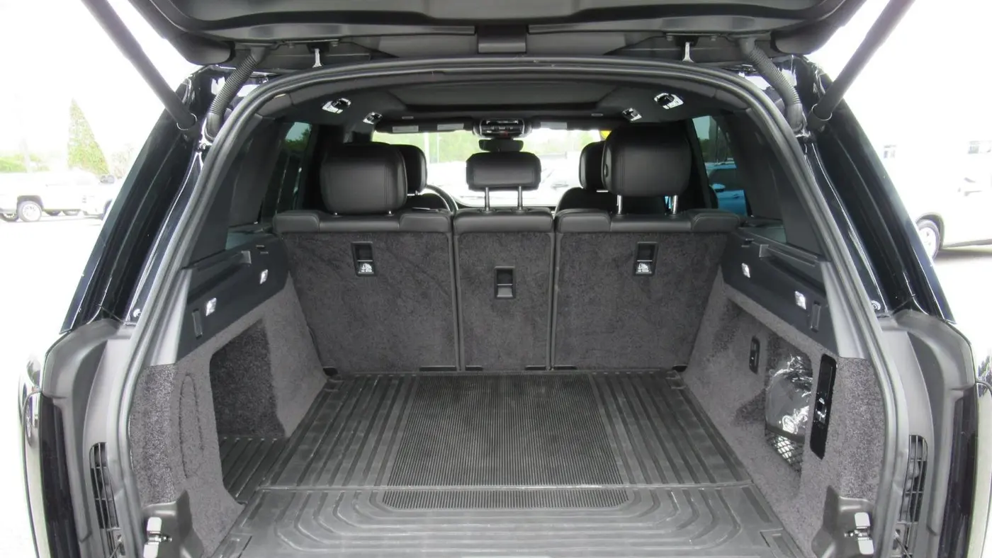 2023 Land Rover Range Rover P530 SE