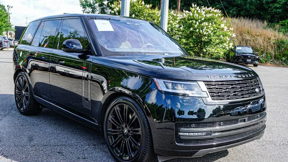 2023 Land Rover Range Rover P530 SE