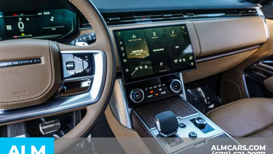 2023 Land Rover Range Rover P530 SE