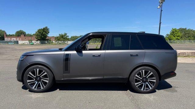 2023 Land Rover Range Rover P530 SE