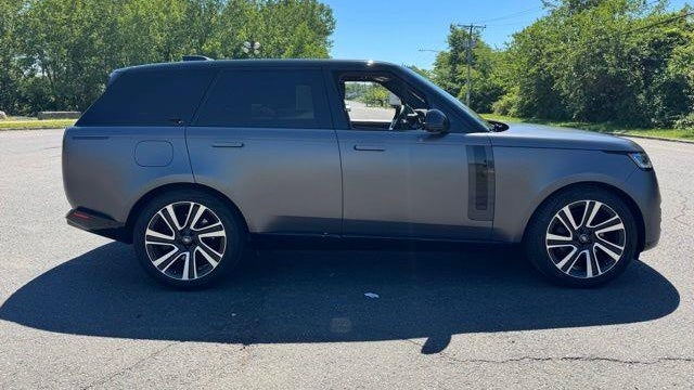 2023 Land Rover Range Rover P530 SE