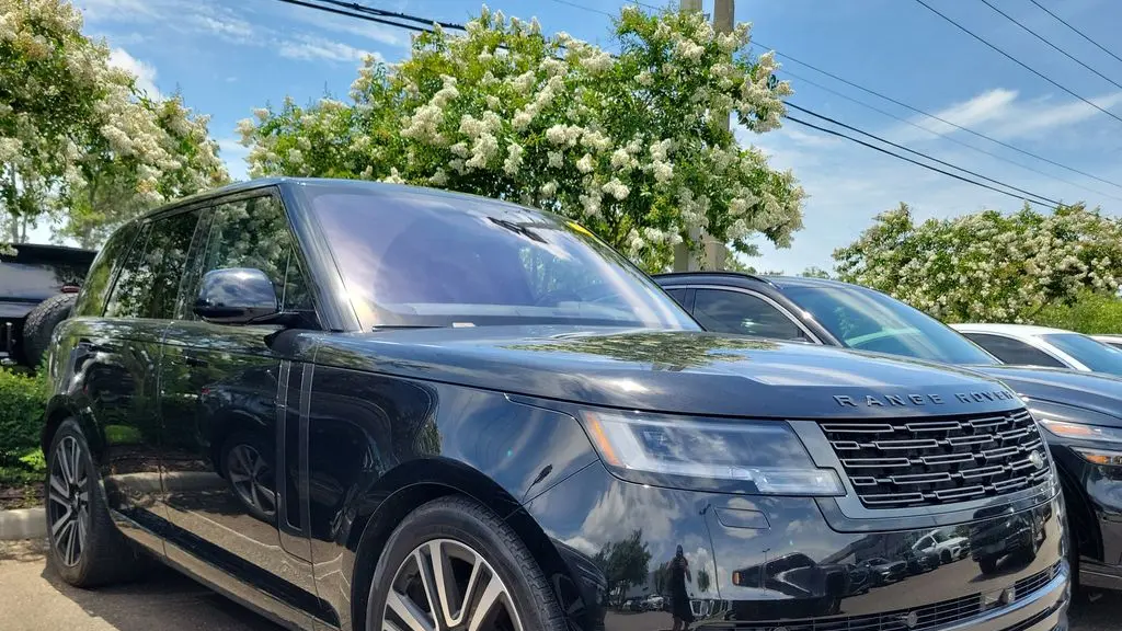 Preowned 2023 Land Rover Range Rover P530 SE for Sale