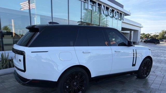 2023 Land Rover Range Rover P530 SE