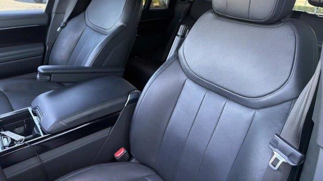 2023 Land Rover Range Rover P530 SE