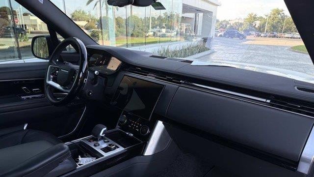 2023 Land Rover Range Rover P530 SE