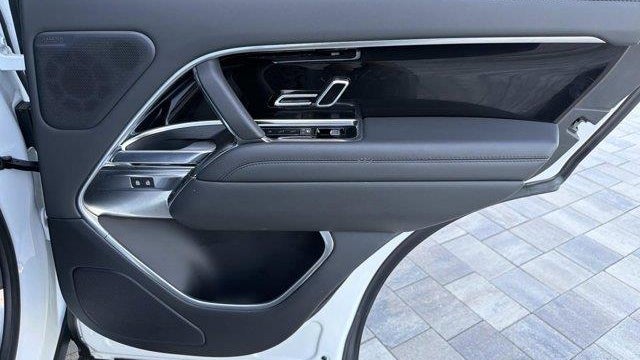 2023 Land Rover Range Rover P530 SE