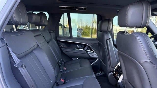 2023 Land Rover Range Rover P530 SE