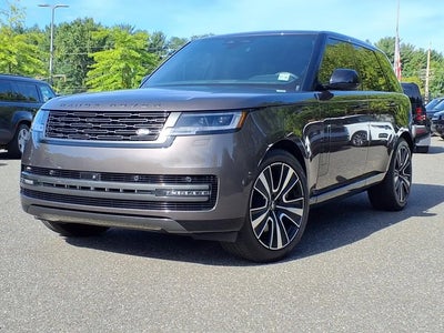 Photo of a 2024 Land Rover Range Rover AWD P530 SE 4DR SUV for sale