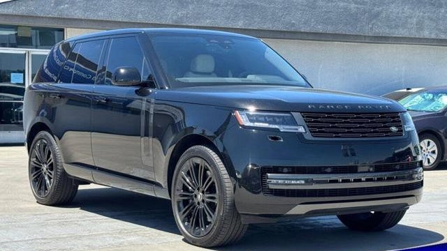 Preowned 2025 Land Rover Range Rover P530 SE for Sale