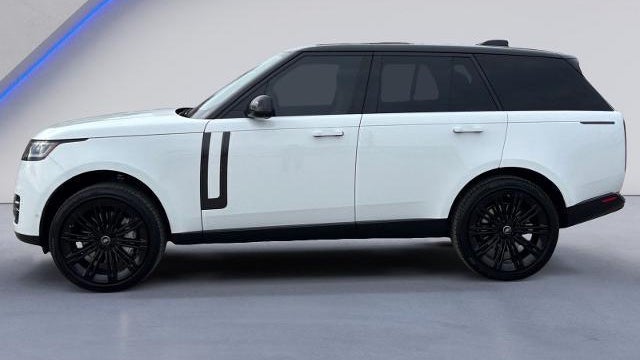 2025 Land Rover Range Rover P530 SE