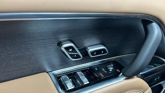 2025 Land Rover Range Rover P530 SE