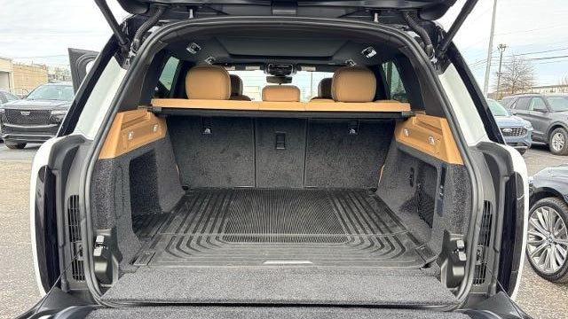 2025 Land Rover Range Rover P530 SE
