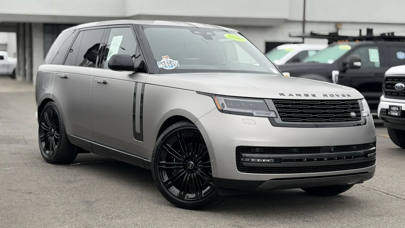Preowned 2025 Land Rover Range Rover P530 SE for Sale