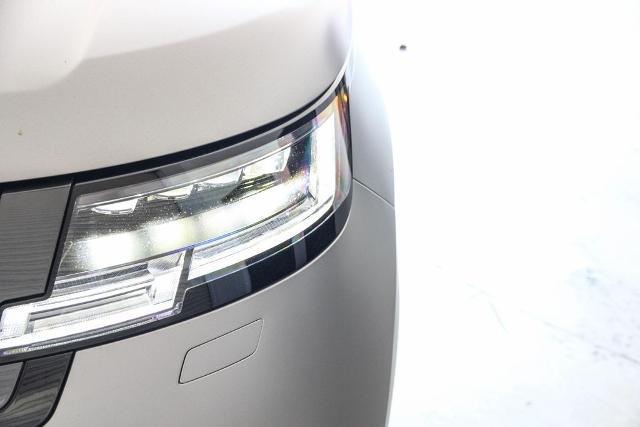 2025 Land Rover Range Rover - $118,995
