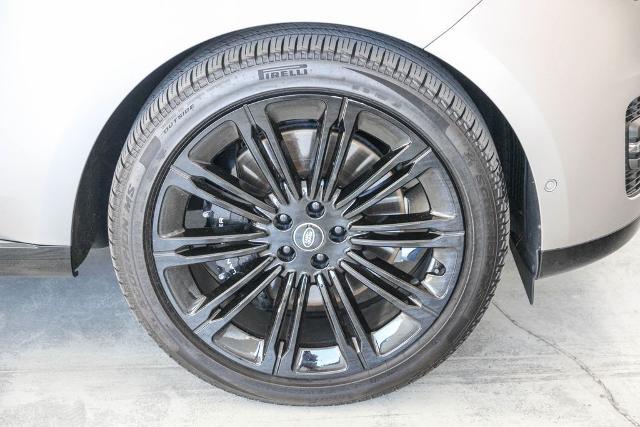 2025 Land Rover Range Rover - $118,995