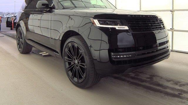 2024 Land Rover Range Rover P530 SE