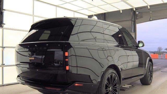 2024 Land Rover Range Rover P530 SE