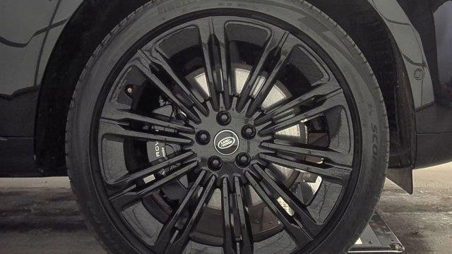 2024 Land Rover Range Rover P530 SE