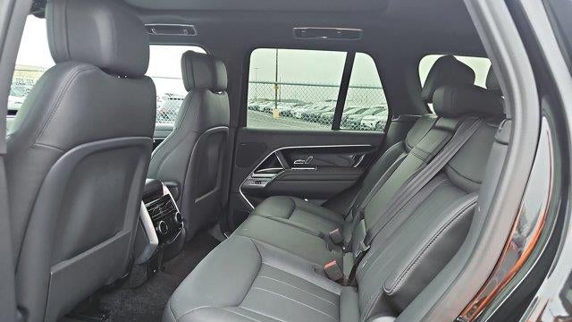 2024 Land Rover Range Rover P530 SE