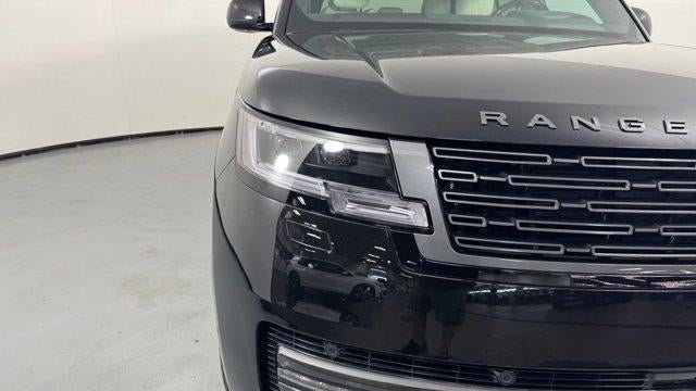 2025 Land Rover Range Rover P530 SE
