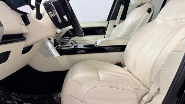 2025 Land Rover Range Rover P530 SE