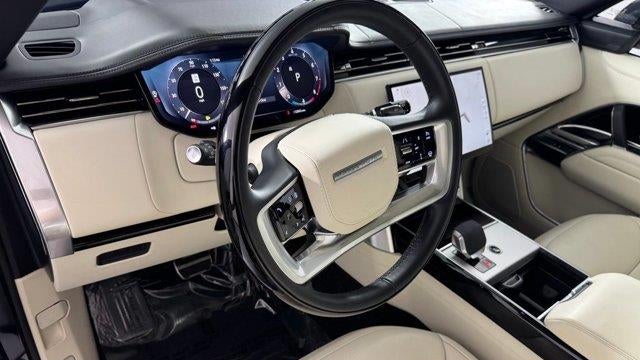 2025 Land Rover Range Rover P530 SE
