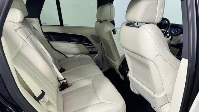 2025 Land Rover Range Rover P530 SE