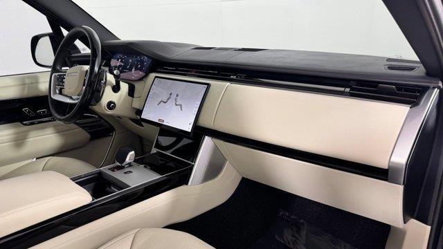 2025 Land Rover Range Rover P530 SE