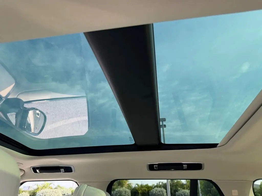 2024 Land Rover Range Rover - $92,149